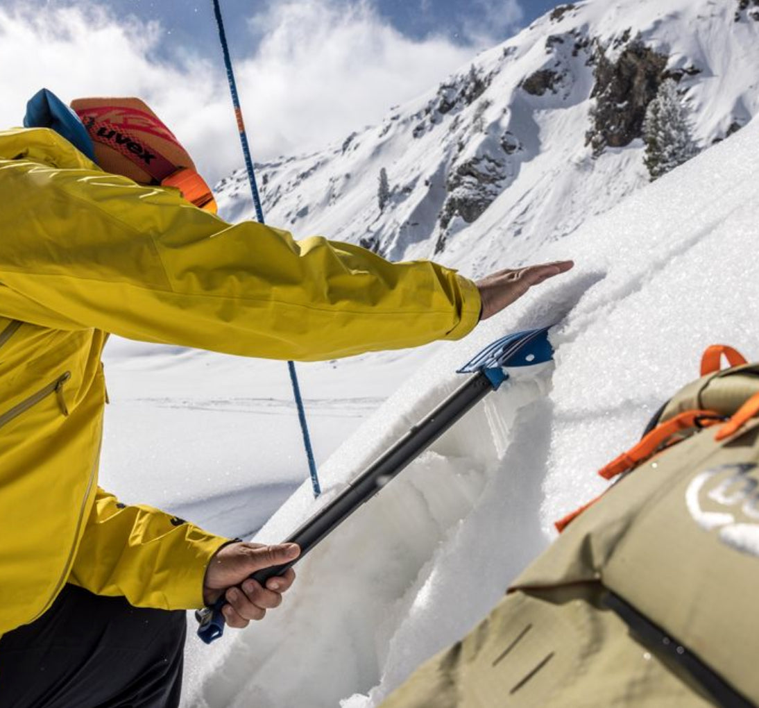 BCA DOZER 1T Extendable Avalanche Shovel  545gms - Blue